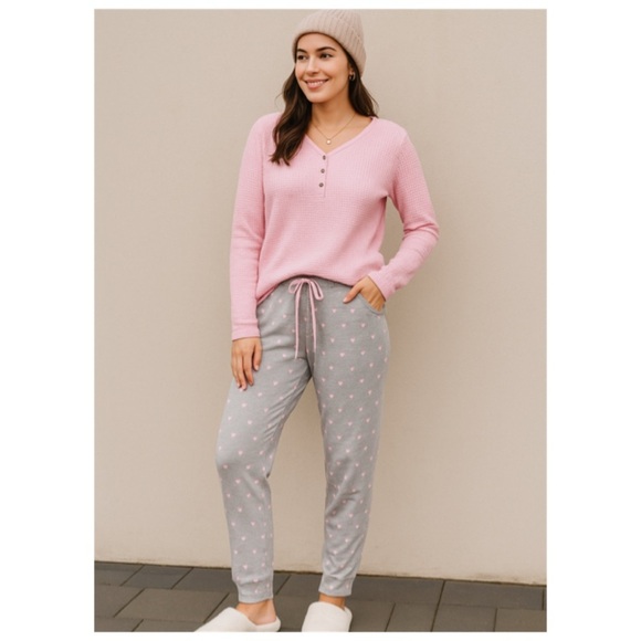 Sweaters - 100. Winter Lounge Vibes